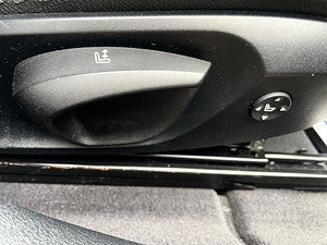 BMW X1 thumbnail