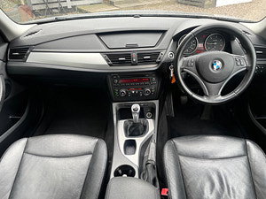 BMW X1 thumbnail