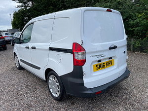 Ford Transit Courier thumbnail