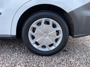 Ford Transit Courier thumbnail