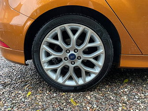 Ford Focus thumbnail