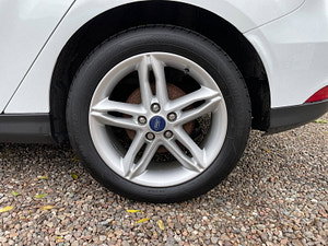 Ford Focus thumbnail