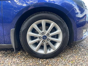 Ford Focus thumbnail
