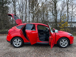 Ford Focus thumbnail