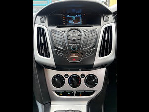 Ford Focus thumbnail