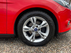 Ford Focus thumbnail