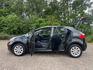 Kia Rio thumbnail