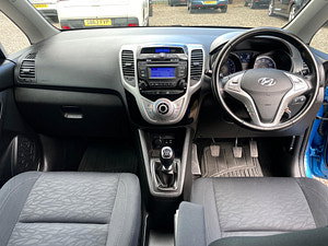 Hyundai IX20 thumbnail