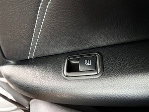 Mercedes-Benz E Class thumbnail
