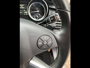 Mercedes-Benz R Class thumbnail