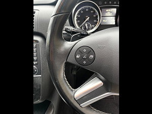 Mercedes-Benz R Class thumbnail