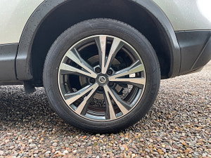 Nissan Qashqai thumbnail