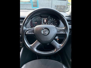 Skoda Octavia thumbnail