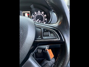 Skoda Octavia thumbnail