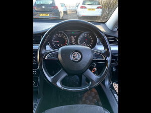 Skoda Superb thumbnail