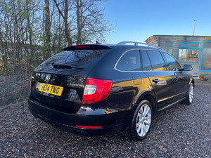 Skoda Superb thumbnail