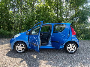 Peugeot 107 thumbnail