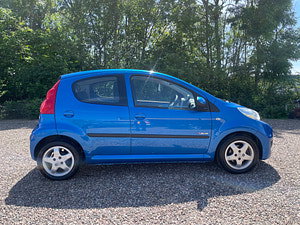 Peugeot 107 thumbnail
