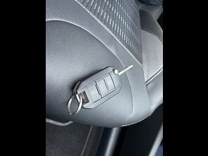 Peugeot 2008 thumbnail