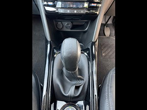 Peugeot 2008 thumbnail