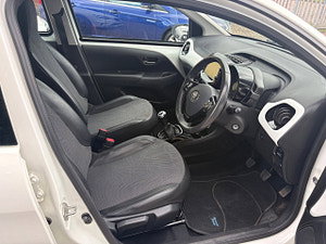Toyota Aygo thumbnail