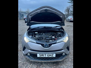 Toyota C-HR thumbnail