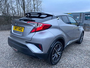 Toyota C-HR thumbnail