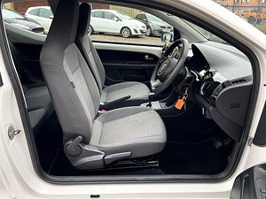Volkswagen up! thumbnail