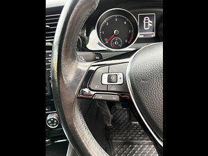 Volkswagen Golf thumbnail