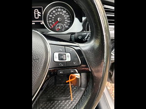 Volkswagen Golf thumbnail