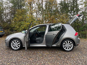Volkswagen Golf thumbnail