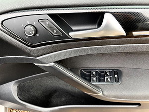 Volkswagen Golf thumbnail