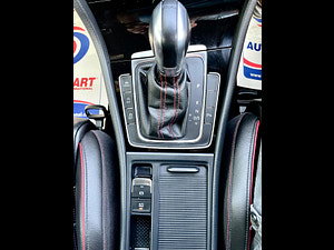 Volkswagen Golf thumbnail