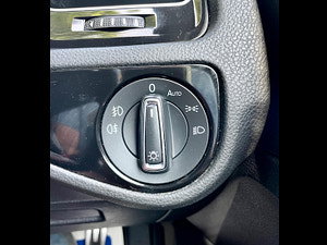Volkswagen Golf thumbnail