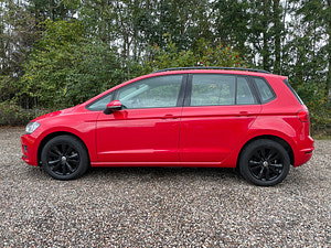 Volkswagen Golf SV thumbnail