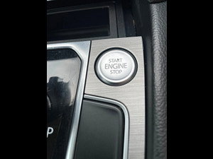 Volkswagen Passat thumbnail