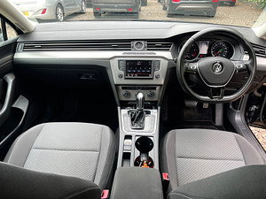 Volkswagen Passat thumbnail