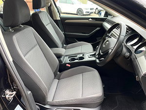 Volkswagen Passat thumbnail