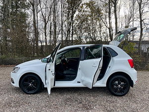 Volkswagen Polo thumbnail
