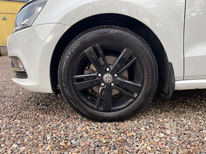 Volkswagen Polo thumbnail