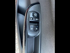 Vauxhall Corsa thumbnail