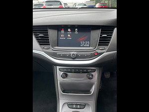 Vauxhall Astra thumbnail