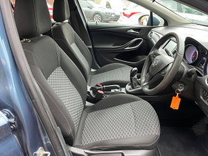 Vauxhall Astra thumbnail