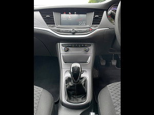 Vauxhall Astra thumbnail