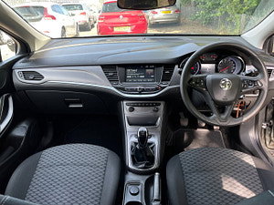 Vauxhall Astra thumbnail