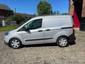Ford Transit Courier thumbnail