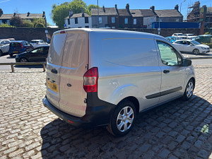 Ford Transit Courier thumbnail