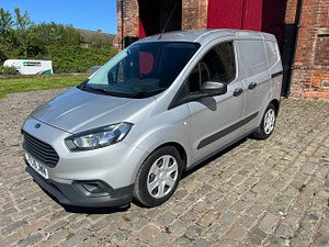 Ford Transit Courier thumbnail
