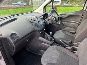 Ford Transit Courier thumbnail