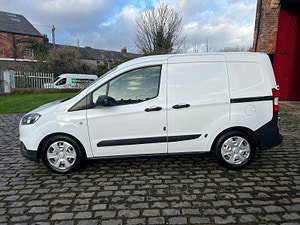 Ford Transit Courier thumbnail